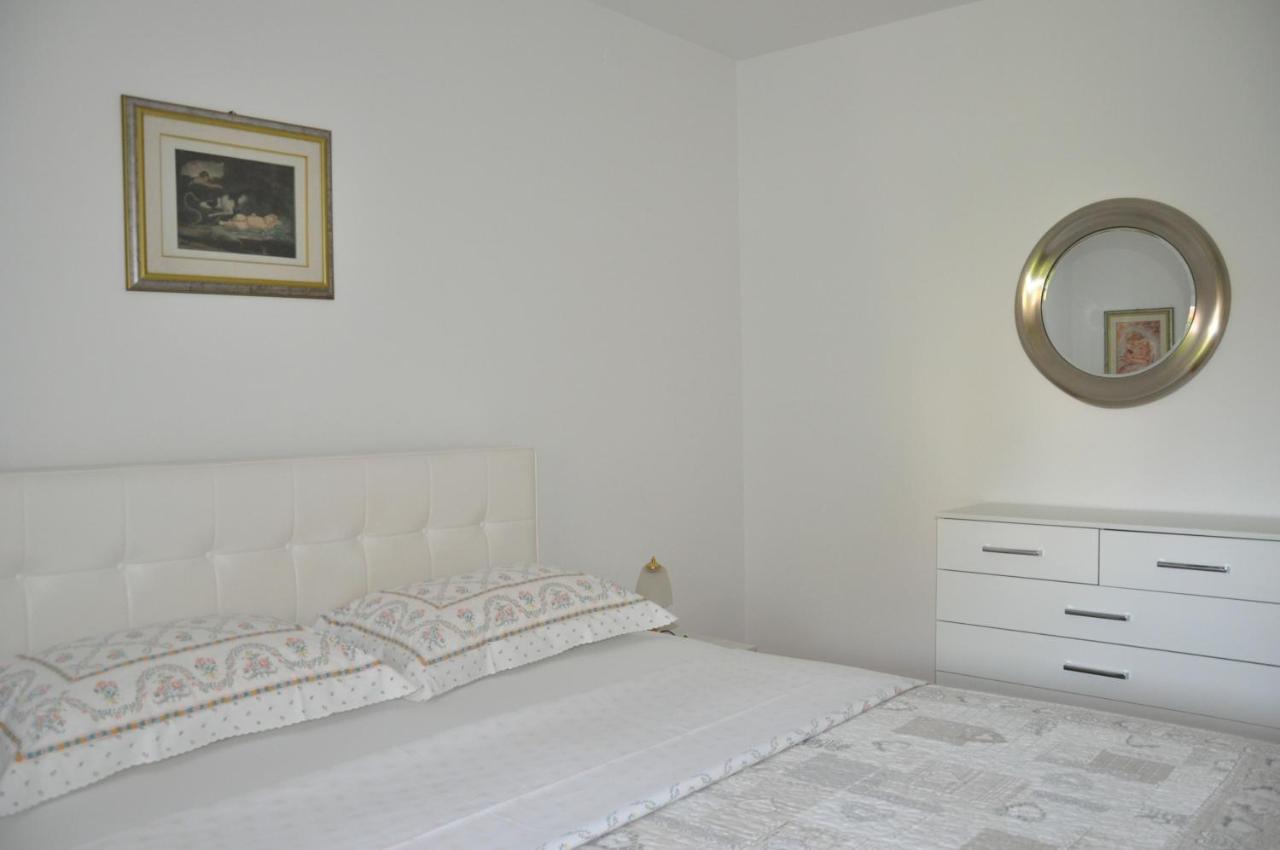 Apartmaji Stamcar Izola Exterior foto