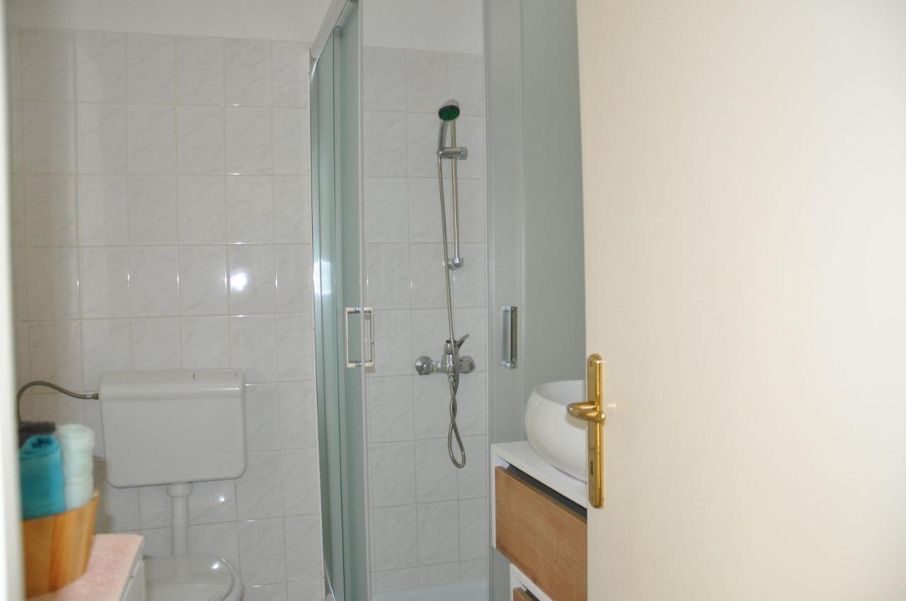 Apartmaji Stamcar Izola Exterior foto